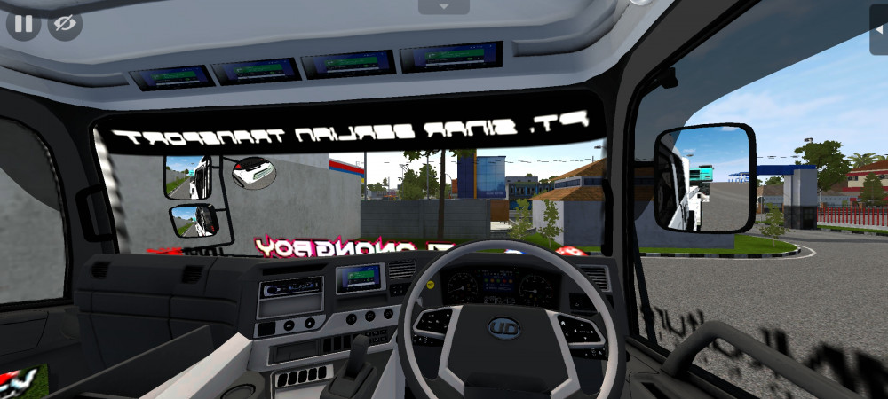 UD Quon Trailer Excavator - Gambar 4